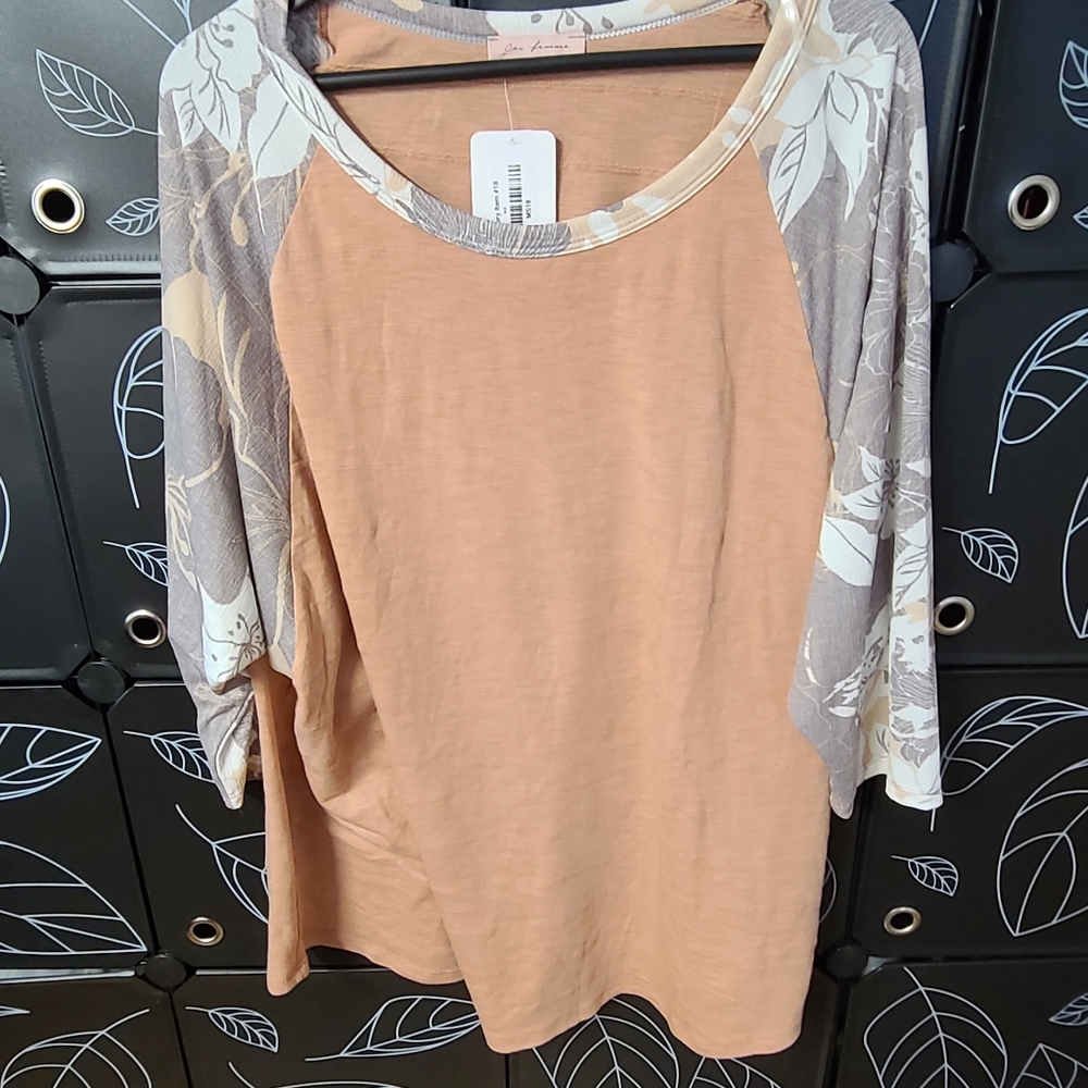 Ces femme floral top